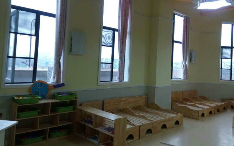 四川接線盒天府新區(qū)幼兒園?案例